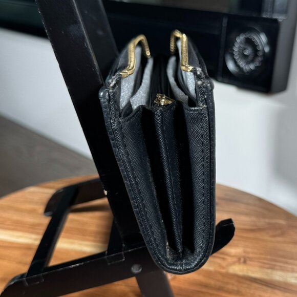 Michael Kors MK Signature Zip Around Wallet – Black Monogram - Picture 4 of 7